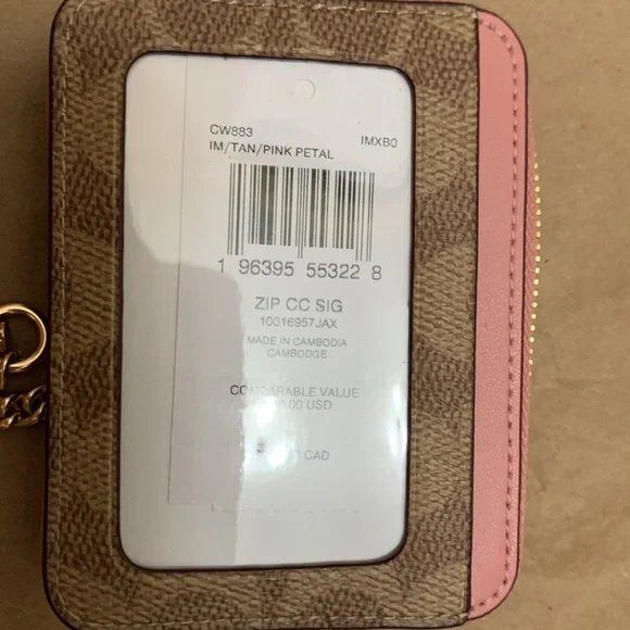 Coach zip card case with chain NWT PRICE FIRM - Picture 7 of 7